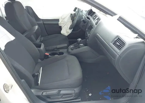 2015 Volkswagen Jetta 2.0L S из США, поврежденный, VIN 3VW2K7AJ4FM349572